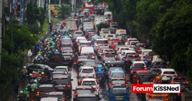 Dilema Jalan TB Simatupang Mobil atau Pejalan Kaki