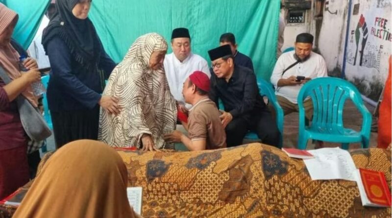 Gubernur Jakarta Melayat ke Rumah Ojol yang Dilintas Rantis Brimob