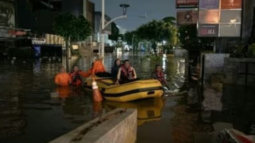 Cuaca Ibu Kota Ekstim, Pramono Siapkan Modifikasi Cuaca Jakarta