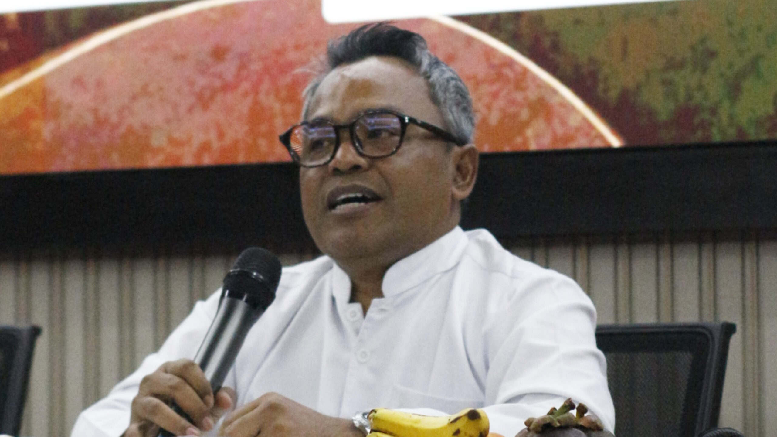 Usai Kritik Remiliterisasi, Islah Bahrawi Mengaku Dikuntit Tentara